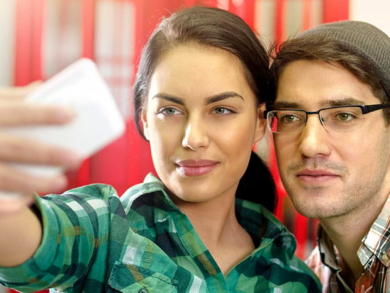 ලස්සනයි කියන්නේ කුමකට&nbsp;ද?