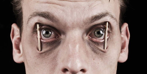 නින්ද මදකම ඔබව කේන්ති කාරයෙකු&nbsp;කරයි