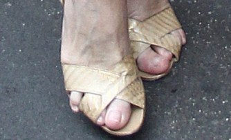 article-2429905-18274ba900000578-861_634x386