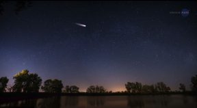 ධූමකේතු සෙවීමට පුරවැසි&nbsp;විද්‍යාඥයන්